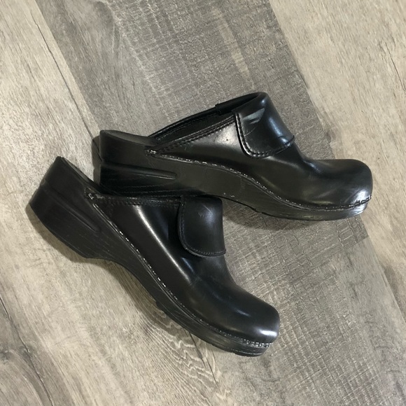 Black hospital Dansko clogs - Picture 5 of 7